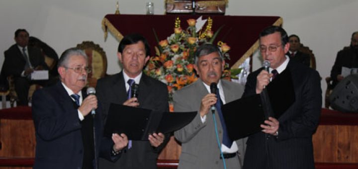 Angelino.cl - Culto de Acción de Gracias que ofreció el Consejo de Pastores de Los Ángeles