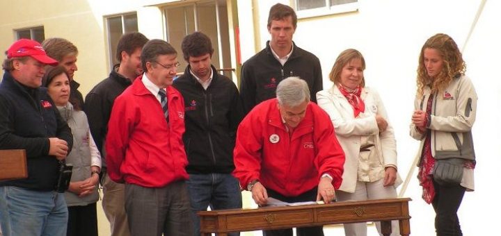 Angelino.cl - Presidente Sebastián Piñera firma en Los Ángeles proyecto que modifica Ley de Donaciones