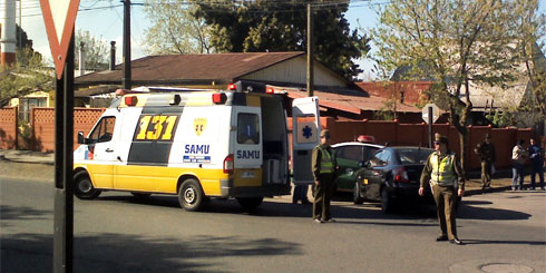 Angelino.cl - Una patrulla de Carabineros fue colisionada por un taxi-colectivo en Los Ángeles