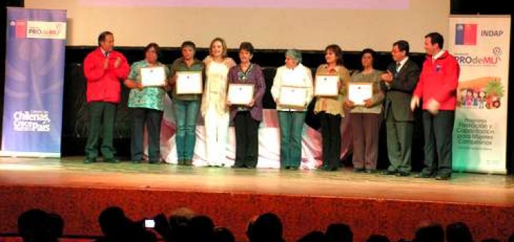 Los Ángeles; Cecilia Morel encabezó la celebración del Día Internacional de la Mujer en la Región