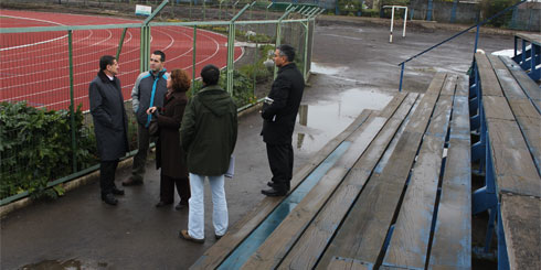 Los Ángeles - Realizan inspección a condiciones del Estadio Municipal angelino para el encuentro deportivo de este sábado entre Iberia y Arturo Fernández Vial