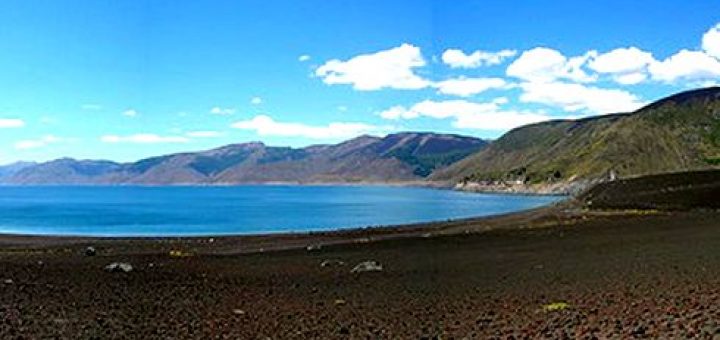 Lago Laja próximo a llegar a niveles mínimos históricos y regantes piden cambio en convenio de extracción de agua