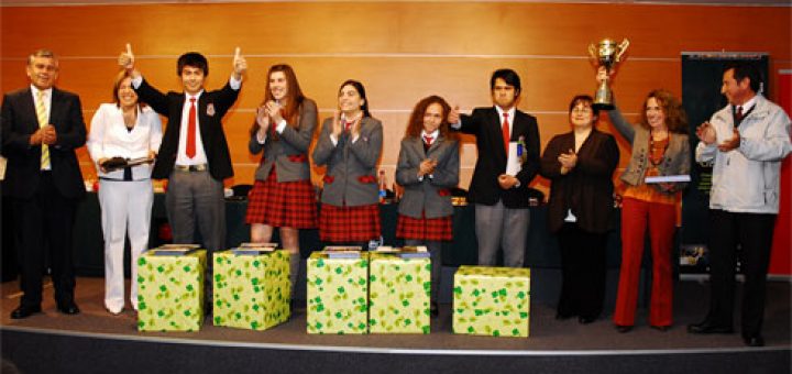 Los Ángeles; VI Torneo Escolar de Debates es ganado por el Colegio Saint George