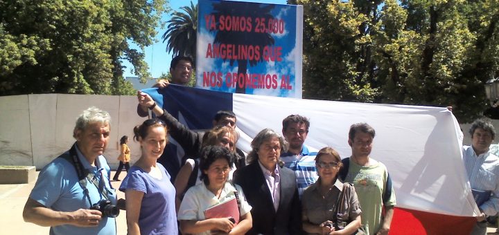 Senador Navarro apoyó a ciudadanos que rechazan estacionamientos subterráneos y acusó a empresa de falsificación