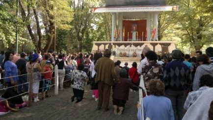 Como es tradicional decenas de miles de peregrinos participan de Fiesta de San Sebastián en Yumbel