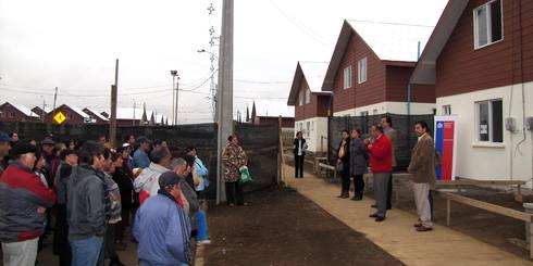 Familias del comité Filadelfia II visitaron casa piloto de proyecto habitacional emplazado en prolongación de Calle Los Carrera