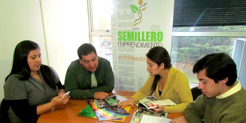 Alumnos angelinos  apoyan a las pymes locales con proyecto de emprendimiento