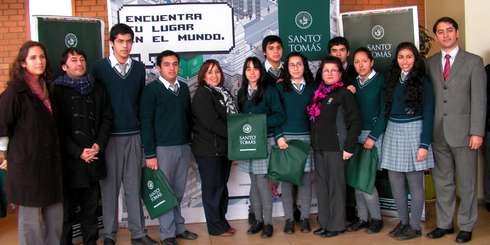 ¿Constituyen los libros electrónicos el fin de las publicaciones impresas? da inicio al Torneo de Debates Santo Tomás