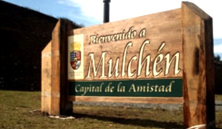 Jóvenes atacaron con bombas molotov un consultorio y a carabineros en Mulchén