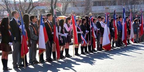 Los Ángeles; Más de 50 establecimientos educacionales participaron del acto cívico en honor al aniversario patrio