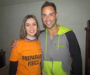 Rodrigo Díaz junto a Ethel Redel, la Jefa de carrera de Preparador Físico del CFT Santo Tomás Los Ángeles.