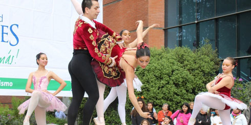 Ballet Municipal y los alumnos de la Escuela de Ballet de Los Ángeles ofrecieron atractivo repertorio de obras clásicas