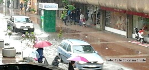 En un verdadero río se transformó la calle Colón y las obras de colectores fueron inútiles, obligando al cierre de kioskos