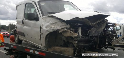 "Jueves negro" en carreteras de Los Ángeles dejan 2 fallecidos y cerca de una treintena de heridos