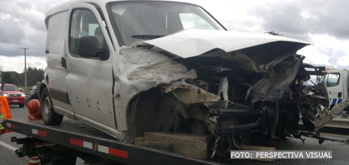 "Jueves negro" en carreteras de Los Ángeles dejan 2 fallecidos y cerca de una treintena de heridos