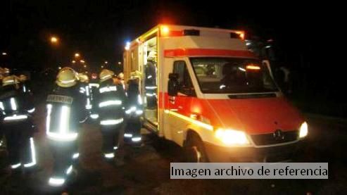 Bomberos rescata a mujer arrojada a canal de riego en Paillihue