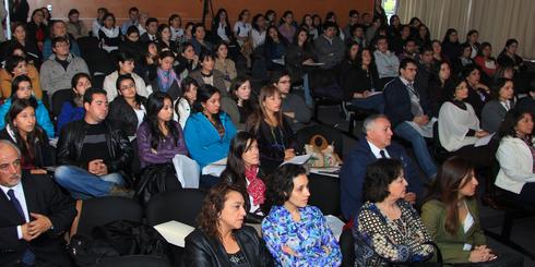 : Más de 150 personas convocó la octava versión de la Feria que organiza la Universidad Santo Tomás Los Ángeles.