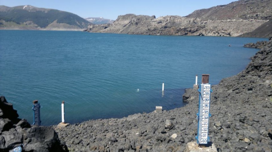 Autoridades analizan bombardear nubes ante escaso nivel del Lago Laja 
