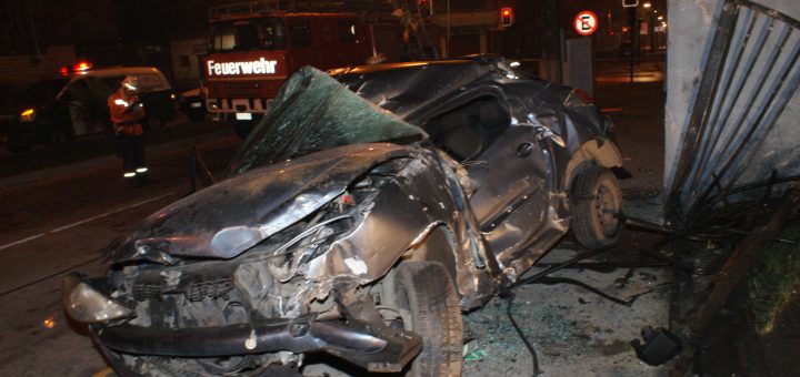 Un fallecido dejó accidente de transito en pleno centro de Los Ángeles registrado esta madrugada.