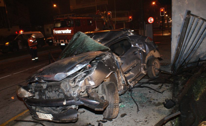 Un fallecido dejó accidente de transito en pleno centro de Los Ángeles registrado esta madrugada.