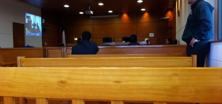 Tribunal sentencia a 3 años a hombre que indicaba pololear con vecina de 13 años en Quilleco