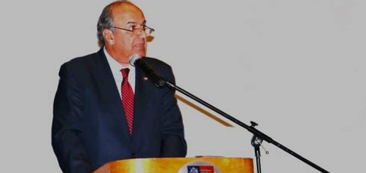 Ministro Mayol asiste a Seminario “Una mirada a los granos, al clima y a la economía nacional e internacional” en Los Ángeles